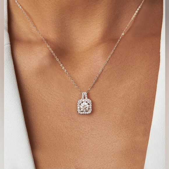 New Simulated Diamonds 925 Sterling Silver Sparkling Pave Pendant Neckla… - Picture 3 of 11